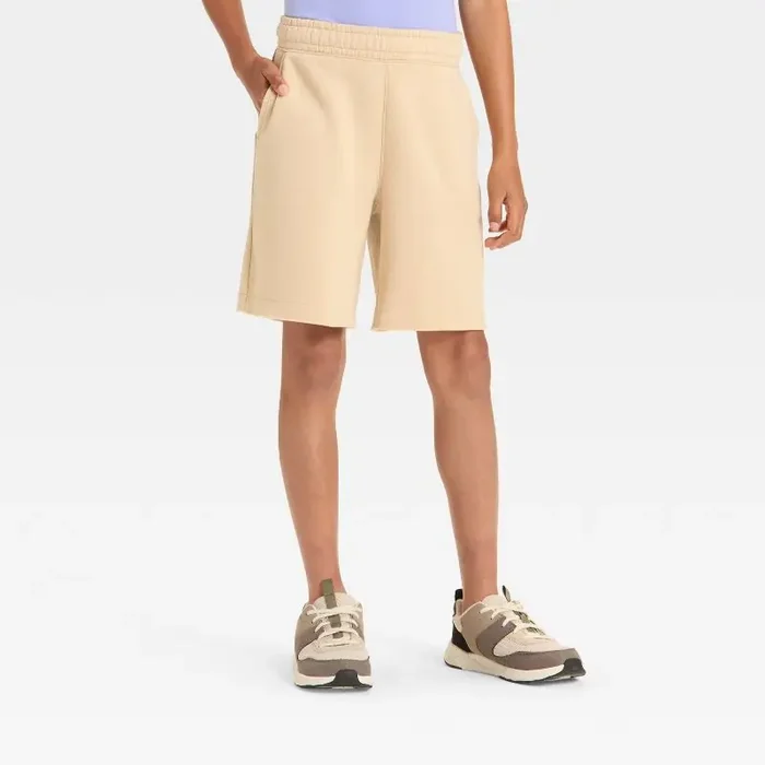 Boys‘ Mid-Rise Fleece Pull-On Shorts – art class™ Beige L