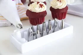 Fox Run 4393 Icing Set, 17-Piece, Price/each