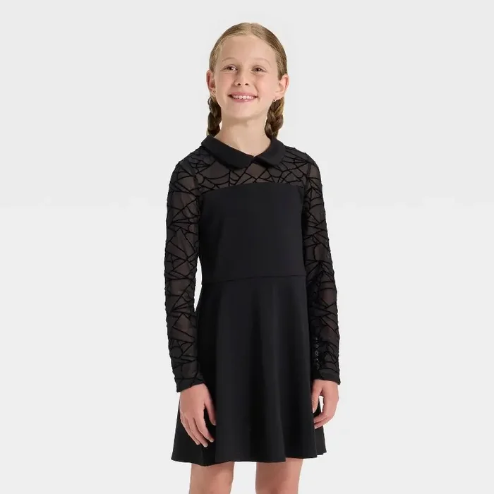 Girls‘ Long Sleeve Spider Web Halloween Dress – Cat & Jack™ Black XS